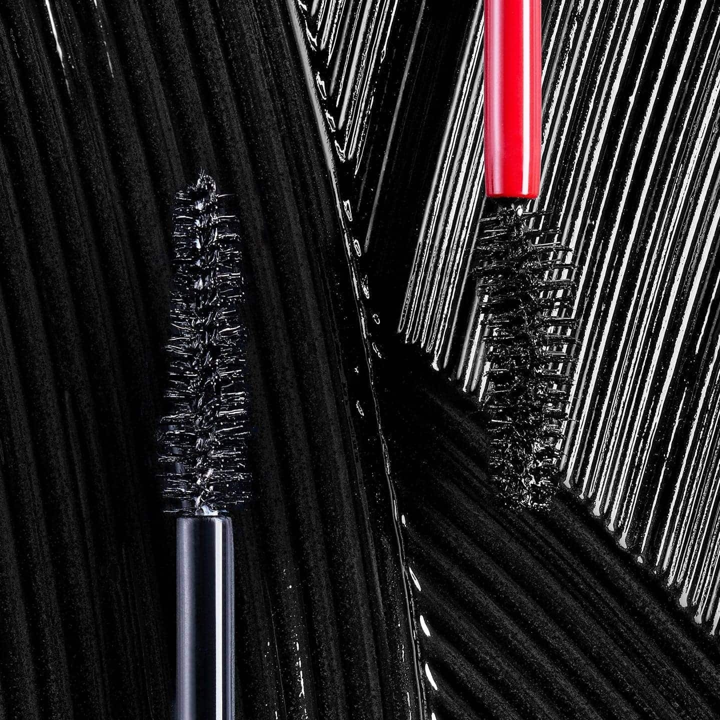 Die Bürsten des ProXXL Lift Mascara schwarz